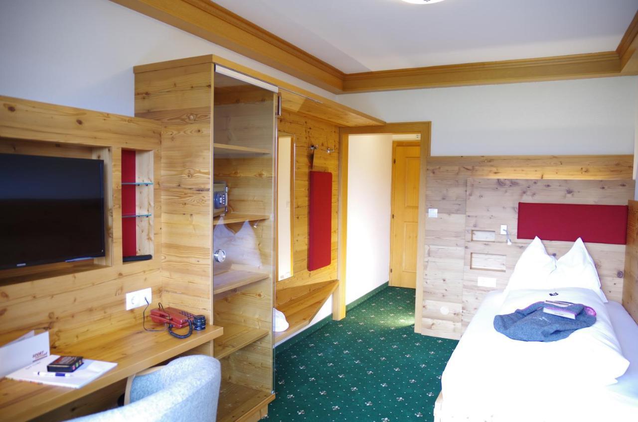 Hotel Berghof Ramsau am Dachstein Eksteriør bilde